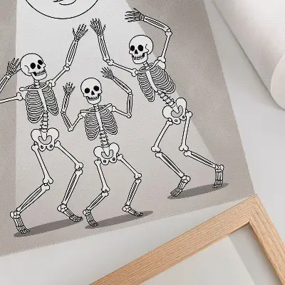 Poster schwarz-weiße Skelette vor einem beige-farbenen Mond