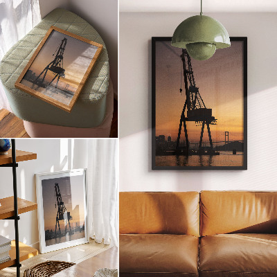 Poster Silhouette eines Industriekrans bei Sonnenuntergang Brücke