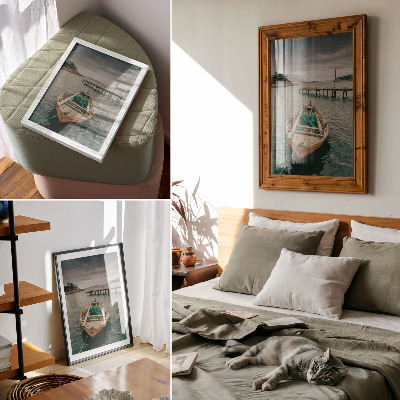 Wandposter Ein Boot in der Bucht, eine friedliche Atmosphäre und natürlicher Charme
