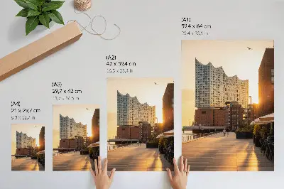 Wandposter mit dem Motiv Eleganz im urbanen Sonnenuntergang