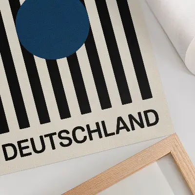 Wandposter mit schwarzen Linien auf beigem Hintergrund im modernen Stil in Marineblau