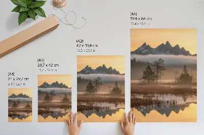 Wandposter berge, bäume, nebel und spiegelung im ruhigen wasser