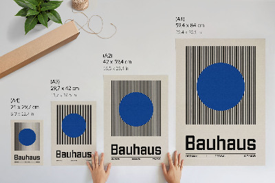 Poster Ein großer blauer Kreis auf schwarzen und weißen Linien