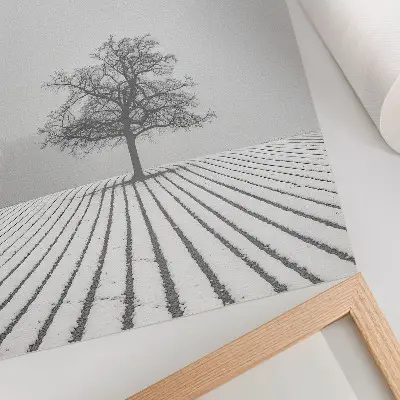 Poster Baum im Schnee als minimalistische Winterlandschaft
