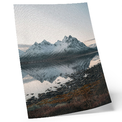 Wandposter Bergblick, Spiegelbild, ruhiges Wasser