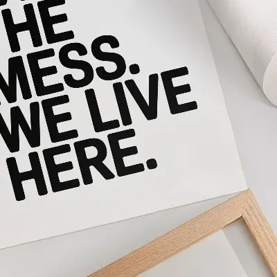 Kunstdruck auf Leinwand humorvoller Text im minimalistischen Stil mit Kontrast
