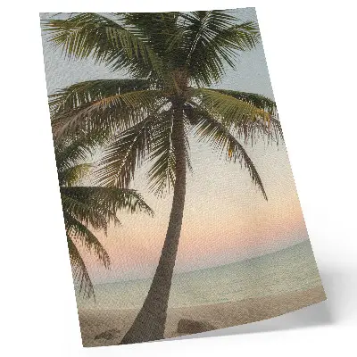 Wandposter mit exotischem Motiv von Palmen am Meer bei pastellfarbenem Sonnenuntergang