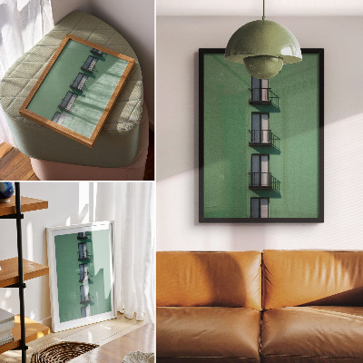 Wandposter Grüne Fassade, Fenster, Balkone, Schatten, modern