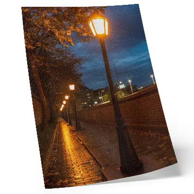 Poster nächtliche Gassen mit warm leuchtenden Laternen