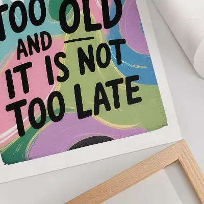 Poster dynamische Farben mit inspirierendem Text für ein modernes Flair