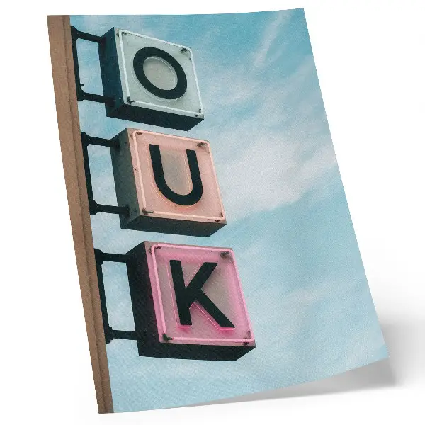 Wandposter Neonbuchstaben in Pastellfarben für eine moderne Gestaltung