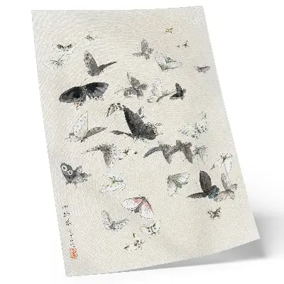 Hokusais Schmetterlinge und Motten als Kunstdruck auf Leinwand