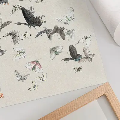 Hokusais Schmetterlinge und Motten als Kunstdruck auf Leinwand