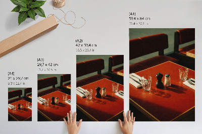 Kunstdruck leinwand Ein Tisch in einem Restaurant mit Gewürzen und Gläsern