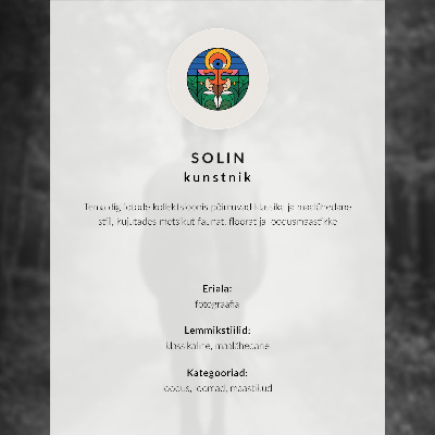 Poster kunstdruck Elche am Morgen vor dem Hintergrund von Nebel und Bäumen