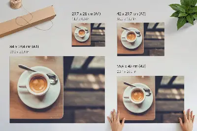 Kunstdruck Poster eine Tasse Espresso auf einem Holztisch mit Kontrasten