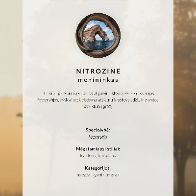 Poster kunstdruck Nebelverhangene Wälder, die Frieden und Geheimnis ausstrahlen.