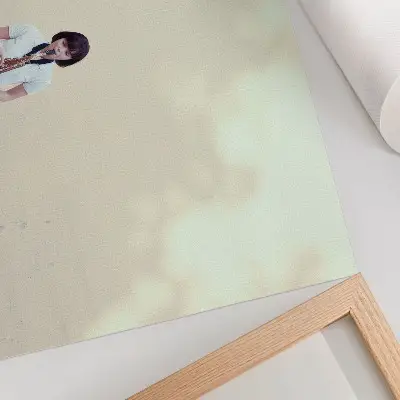 Kunstdruck Poster mit minimalistischem Motiv in leuchtenden Farben zum Thema Musik an der Tür