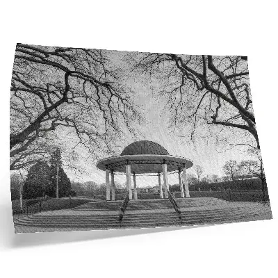 Kunstdruck Poster Elegante Pavillon-Symmetrie in Schwarz-Weiß-Tönen