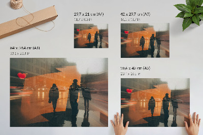 Kunstdruck poster Die Stadt am Abend, neonorange Reflexionen