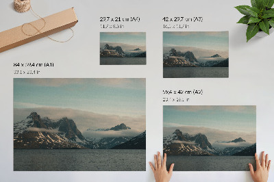 Poster Monumentale Berge im Schatten von Frieden und Wolken