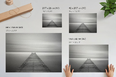 Poster kunstdruck Monochromatischer Pier, ruhige Oberfläche, Eleganz