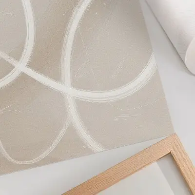 Kunstdruck Poster mit subtilen beigen Wellen und zarten Linien