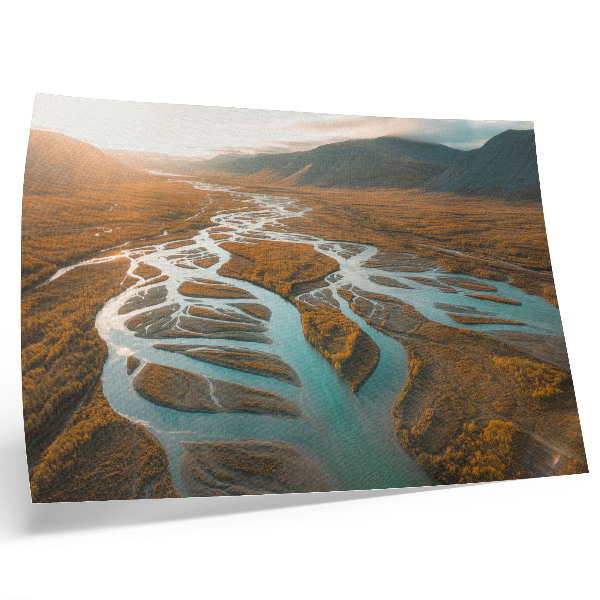 Poster Majestätischer Fluss, goldene Hügel, türkisfarbenes Wasser