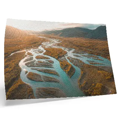 Poster majestätischer Fluss mit goldenen Hügeln und türkisfarbenem Wasser
