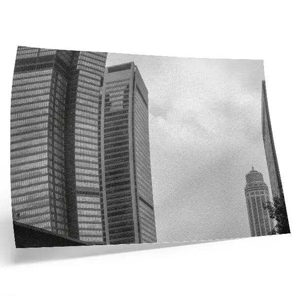 Kunstdruck Poster mit monochromatischem Motiv moderner Stadtwolkenkratzer