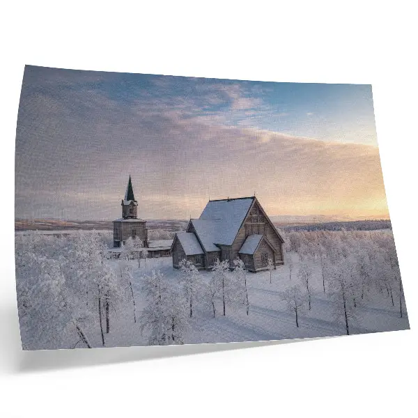 Kunstdruck Winterlandschaft mit Holzkirche eine friedliche winterliche Szenerie als Poster