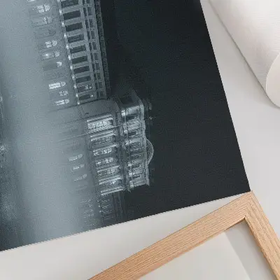 Kunstdruck Nachtnebel in der Stadt bei einem monumentalen Gebäude