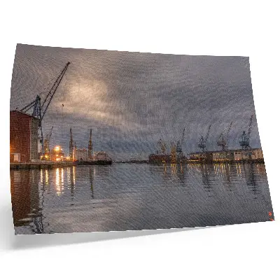 Kunstdruck mit Motiv von Hafenkränen, die sich im Wasser spiegeln