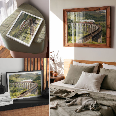 Kunstdruck poster Ein Viadukt mit einem Zug inmitten grüner Hügel