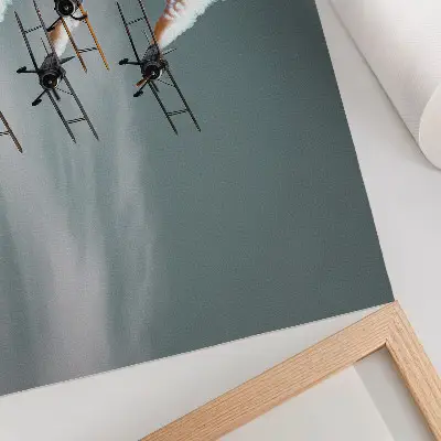 Kunstposter Flugzeuge in Formation mit orangefarbenen Streifen