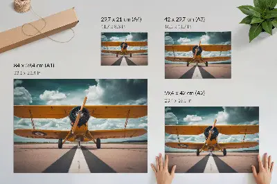 Poster Flugzeug auf der Startbahn unter dynamischem Himmel