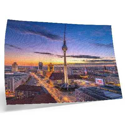 Kunstdruck die Stadt am Abend in den Farben des Sonnenuntergangs