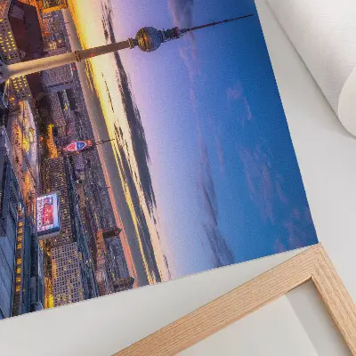 Kunstdruck die Stadt am Abend in den Farben des Sonnenuntergangs