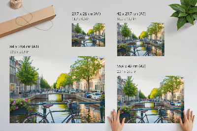 Kunstdruck poster Kanal, Brücke, Bäume, Gebäude, Fahrrad, Blumen