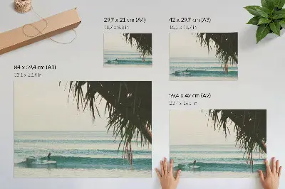 Poster mit Strand, Surfen, Wellen, Palmen sowie Motiven von Natürlichkeit und Frieden