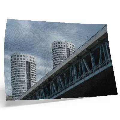 Kunstposter Brücken und Wolkenkratzer moderne Darstellung mit Symmetrie und Eleganz