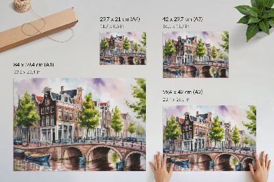 Kunstdruck poster Charmante Mietshäuser am Kanal, grüne Bäume, ruhiges Wasser