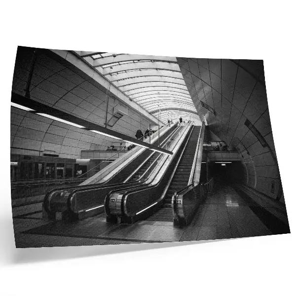 Poster moderne Architektur mit Rolltreppe im Innenraum