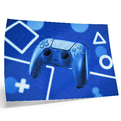 Kunstdruck Poster mit blauem geometrischem Hintergrund und Gamecontroller