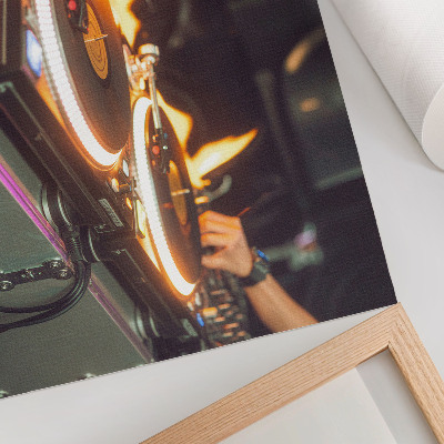 Kunstdruck poster Eine energiegeladene Mischung aus Flammen und Elektronik