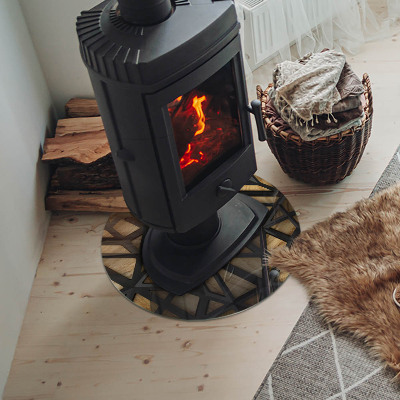 Glasplatte für Kaminöfen rund Geometrie mit Holz