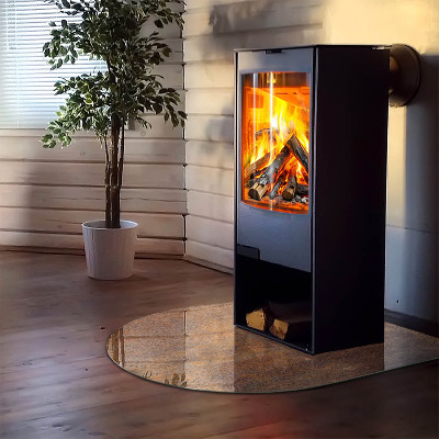 Glas unter Kamin halboval Roststruktur auf dem Hintergrund