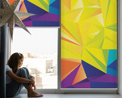 Fensterrollo mit buntem Origami-Muster