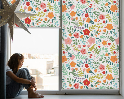Rollo Fenster mit gemalten Blumen
