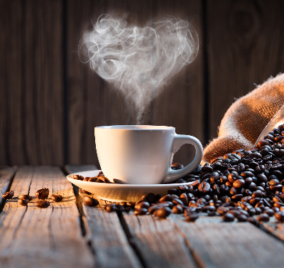 Fensterrollo eine Tasse Kaffee